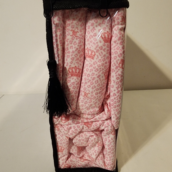 Juicy Couture Hot Pink Cheetah Print Crown Logo 6 Piece King Sheet Set - Picture 5 of 7